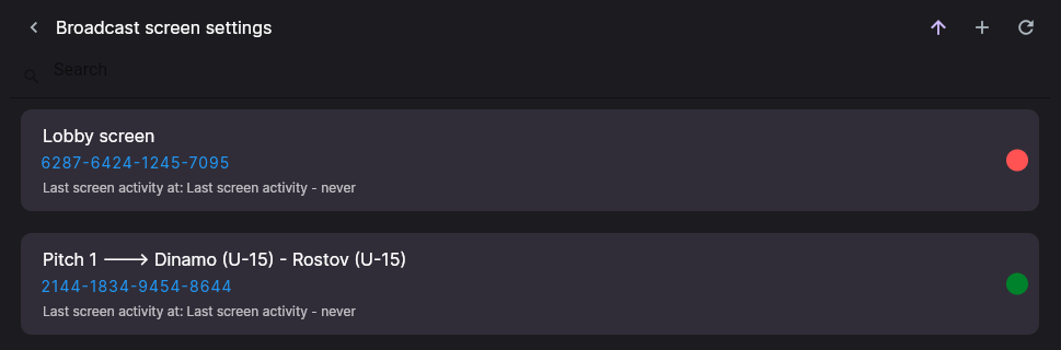 The list of screens: the first has the match teams after an arrow next to its name and a green dot on the right, the second has a red dot